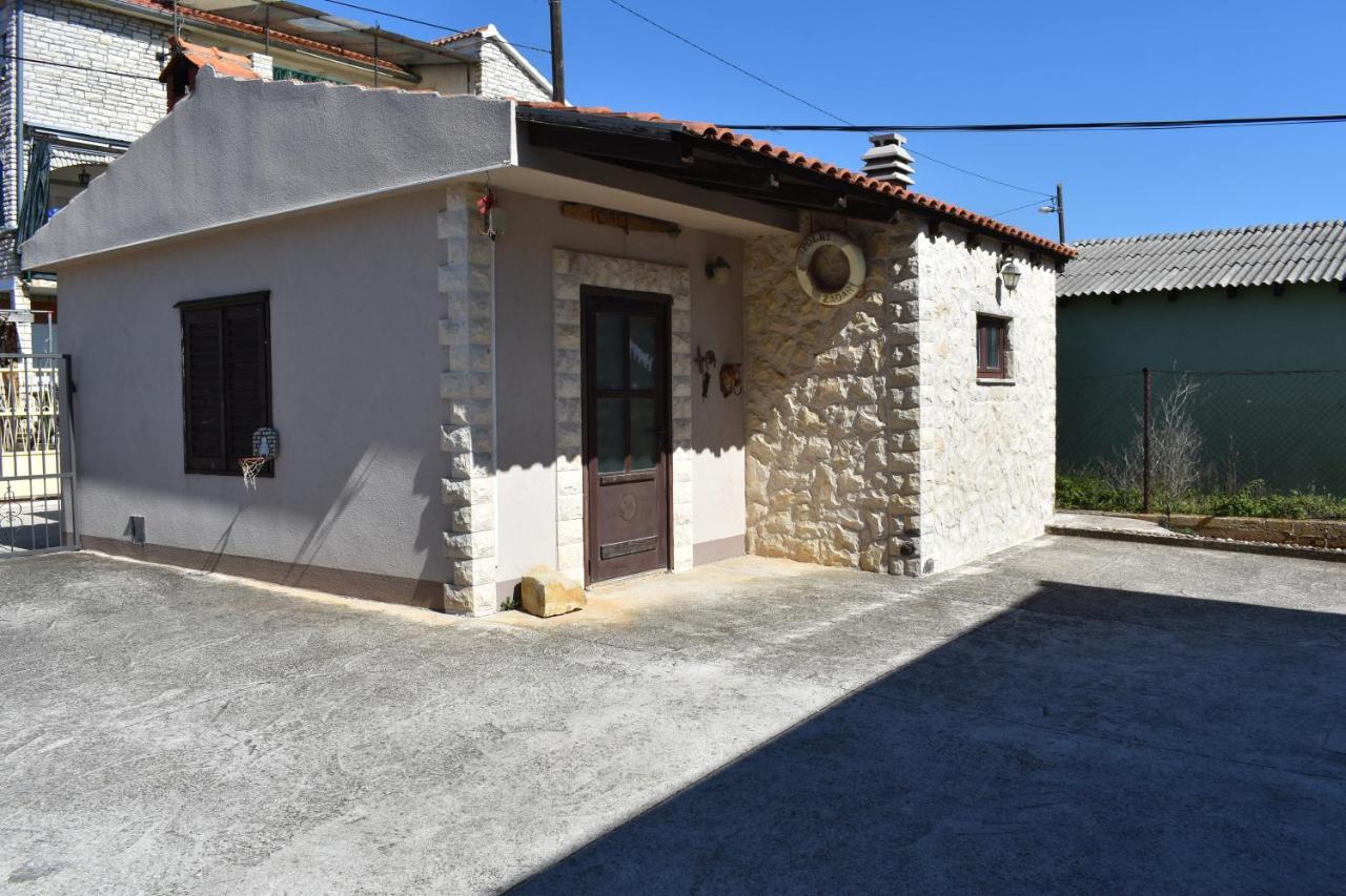 Apartman Dodo Zara Esterno foto